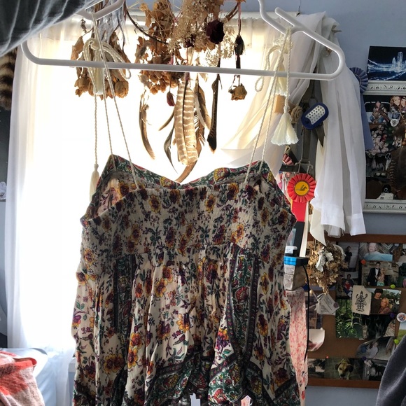 AEO tank never worn! - Picture 4 of 6